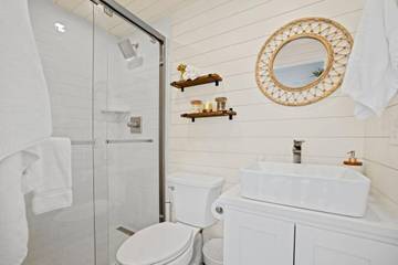 Vacation House for 2 Guests in Texas Hill Country, Texas, Picture 4