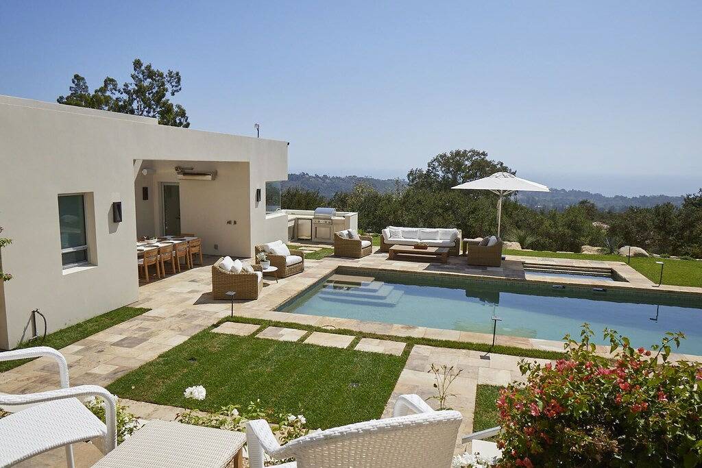 Degree Ocean Views, 47’ heated pool, stunning contemporary coastal retreat. in Montecito, Santa Barbara County
