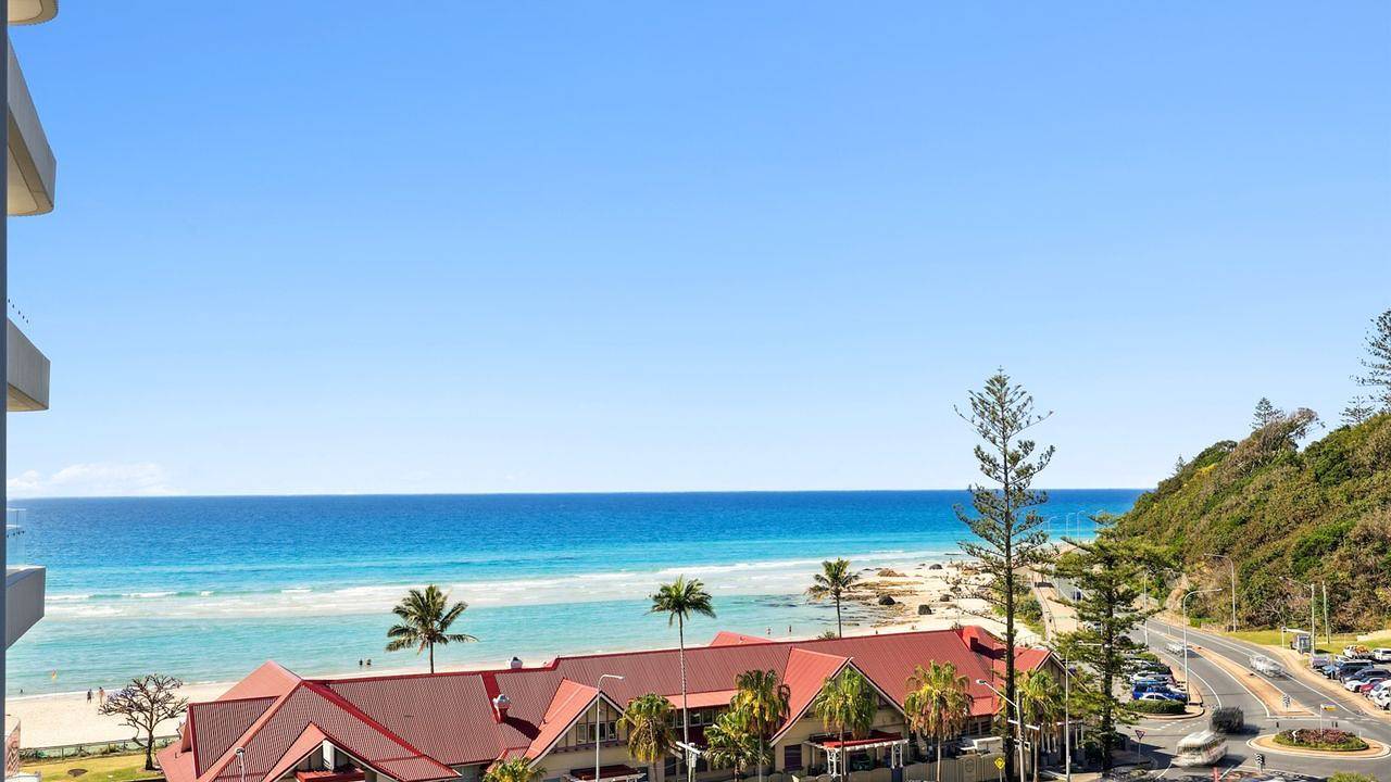 Entire holiday apartment, Holiday apartment for 5 people with pool in Kirra, Queensland