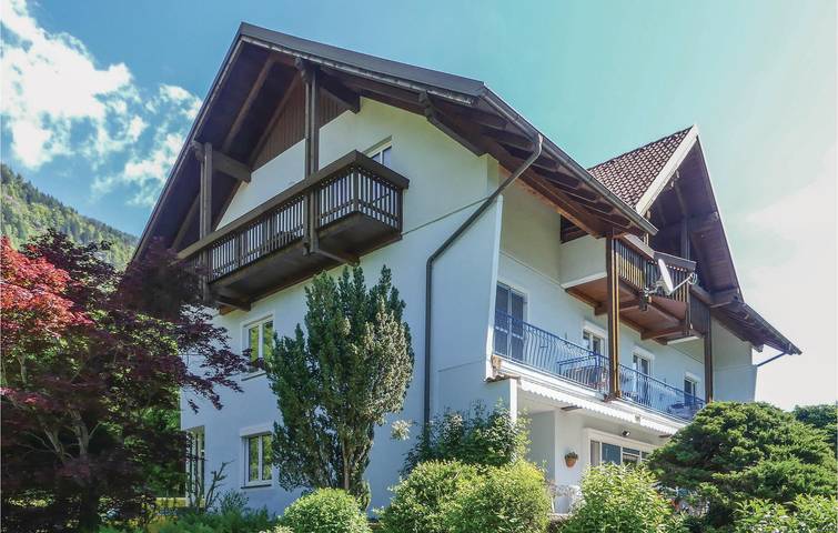 Ferienwohnung für 4 Personen, mit Terrasse und Garten sowie Seeblick in Treffen am Ossiacher See - 2