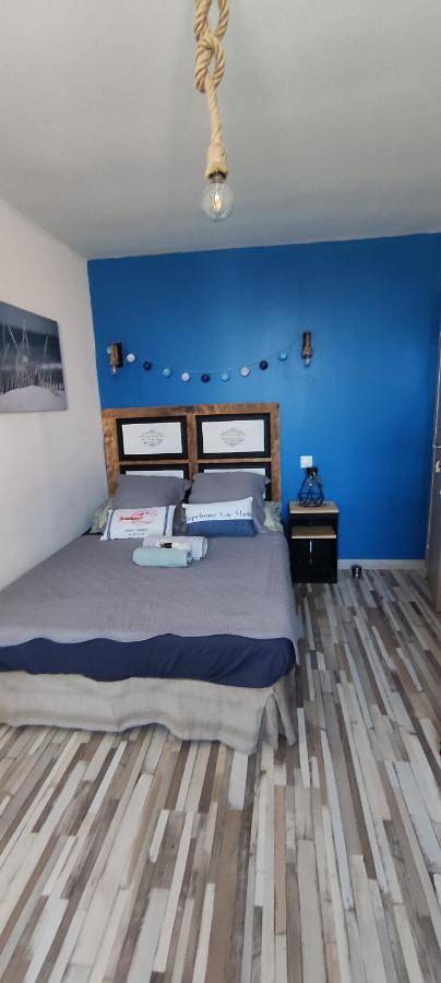 Double Room with Shared Bathroom in l'Ayguade, Hyeres