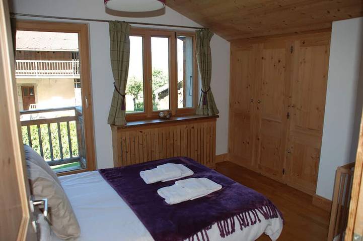 Charmant chalet rénové, dans le centre de Samoëns, 9 couchages (Grand Massif) in Samoëns, Région de Bonneville