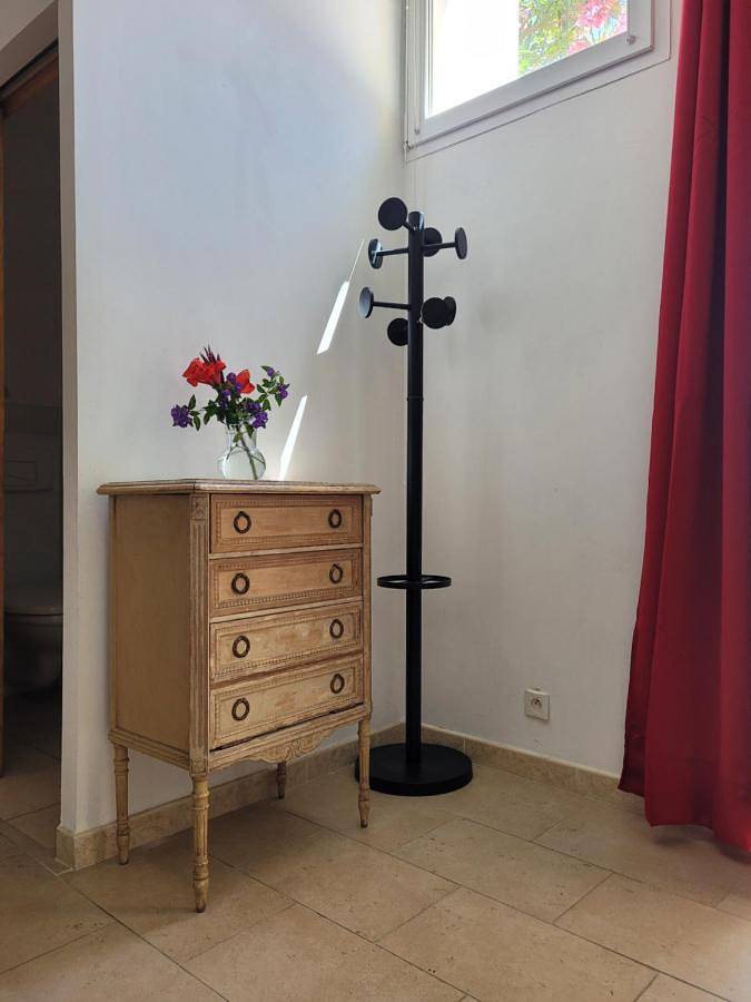 Location de vacances pour 4 personnes, avec piscine ainsi que jardin et vue à Vauvert - 4