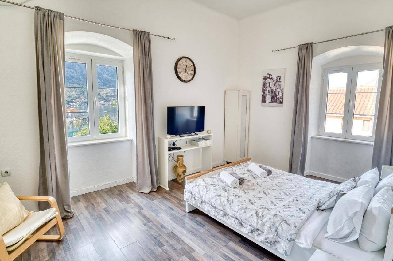 Appartamento intero, One-Bedroom Apartment in Kotor, Bay of Kotor
