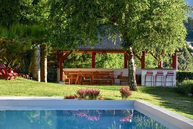 Location de vacances pour 12 personnes, avec sauna et jardin ainsi que jacuzzi et piscine à Saint-Savin (Hautes-Pyrénées) - 3