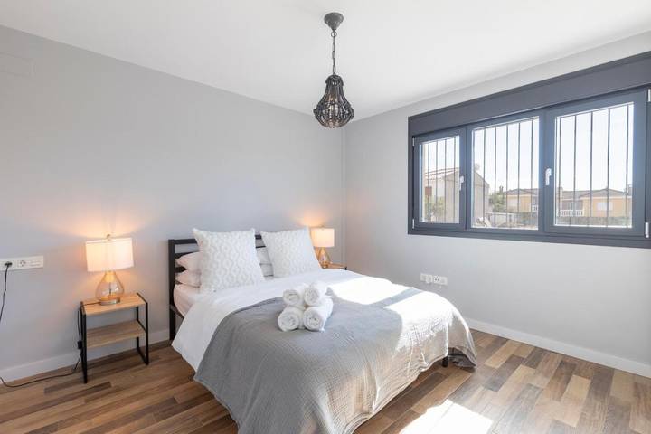 Casa rural para 8 personas, con jardín además de jacuzzi y piscina en Valle de Lecrín - 2