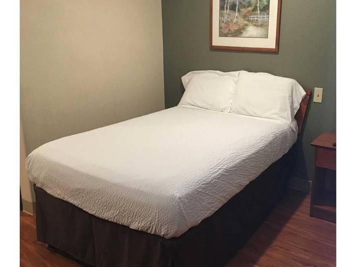 Entire apartment, Relaxing Studio 6 Pelham|1 Full Bed, Nsmk|Kitchen in Alabama