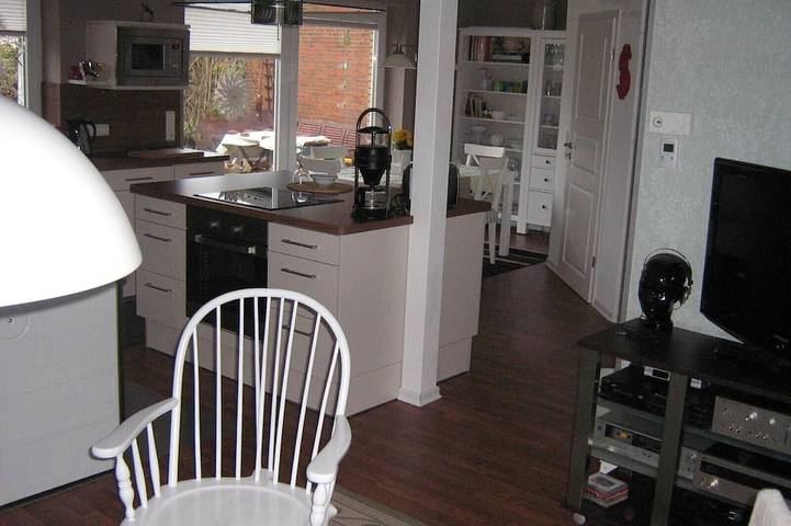 Ferienhaus für 3 Personen, mit Terrasse und Garten sowie Pool und Sauna in Pahlen
