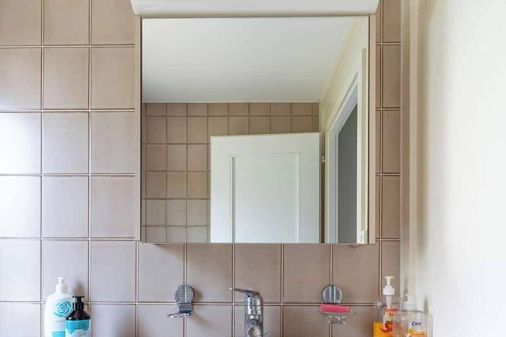 Ecoroom with Terrace in Zurich in Zürich, Bezirk Zürich