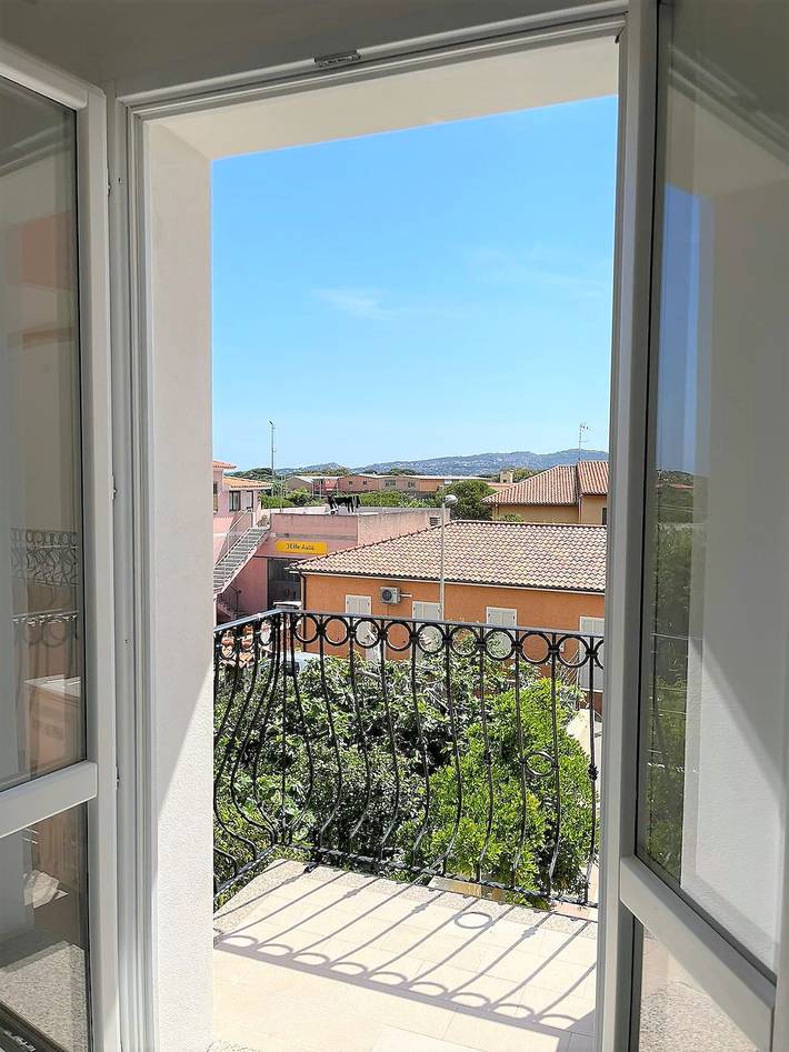 Holiday rental for 6 people, with balcony in La Maddalena