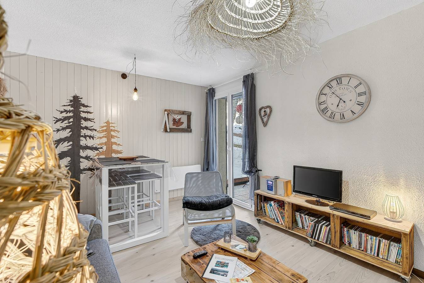 Ganze Wohnung, Studio für 5 Personen, Erdgeschoss, direkt an der Skipiste in Saint-Michel-de-Chaillol, Nationalpark Écrins