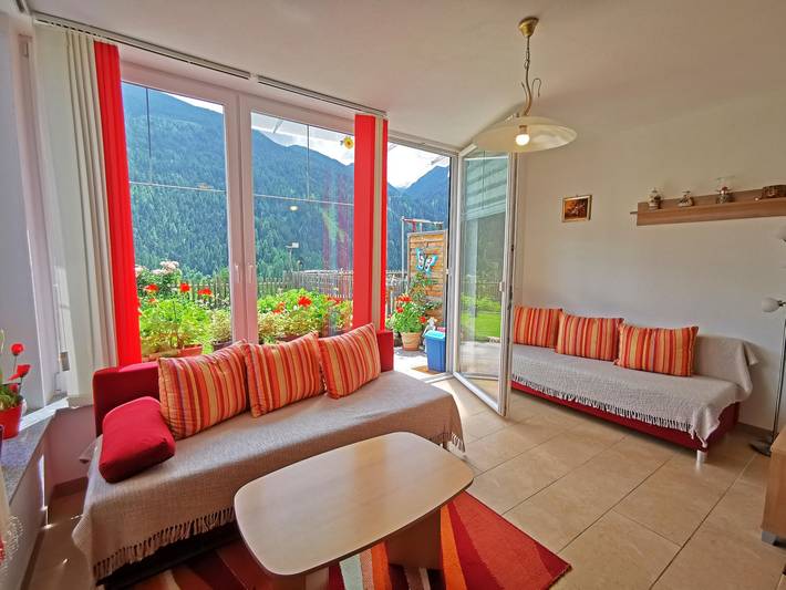 Ferienwohnung für 8 Personen, mit Terrasse und Pool sowie Garten, kinderfreundlich - 1