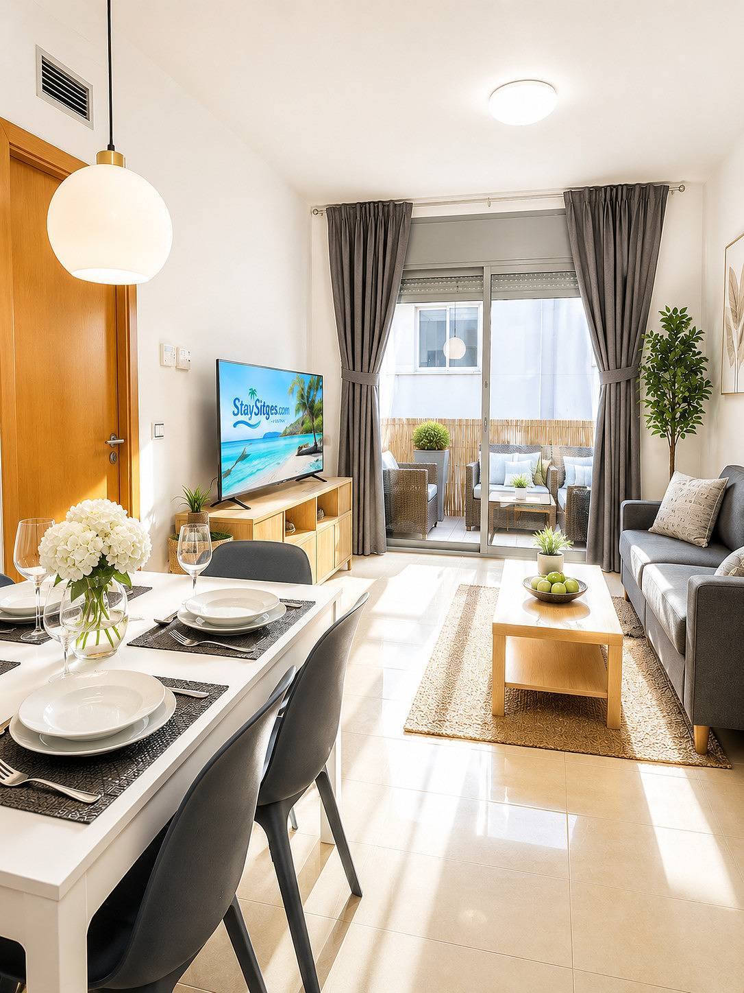 Apartamento entero, Apartamento de vacaciones para 5 personas con balcón in Sitges, Garraf