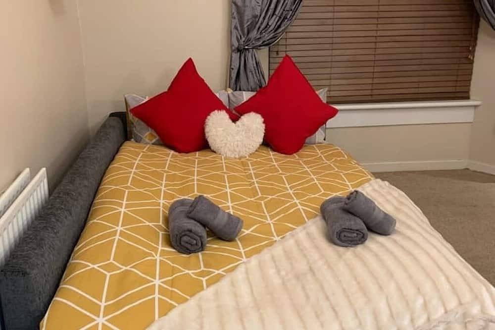 Entire apartment, Dunfermline Gf flat, 5 mins to Train St. & High St in Dunfermline, Fife region