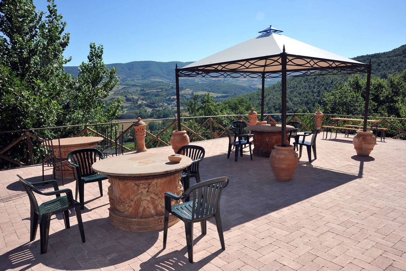 Villa Gaglietole by Mmega in Collazzone, Perugia Province