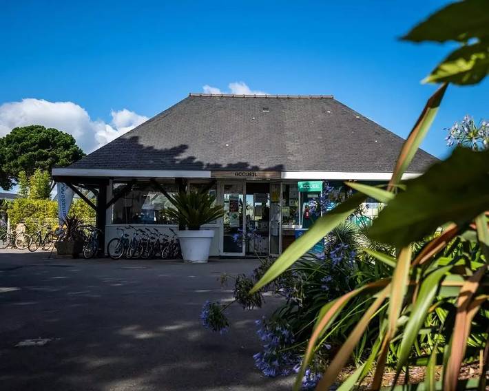 Camping pour 4 personnes, avec terrasse en Bretagne - 4