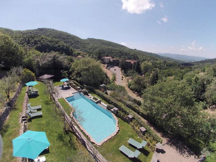 Agriturismo per 2 persone, con giardino e piscina in Castiglion Fibocchi