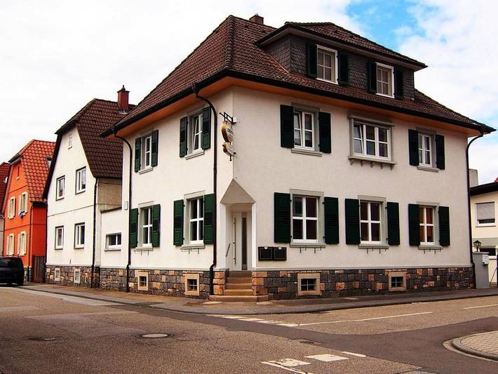 Hotel für 2 Personen, mit Terrasse und Garten sowie Ausblick in Lorsch