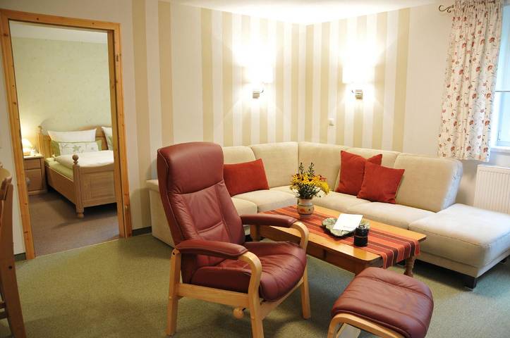 Ferienwohnung für 4 Personen, mit Garten, mit Haustier in Neuhaus am Rennweg - 3