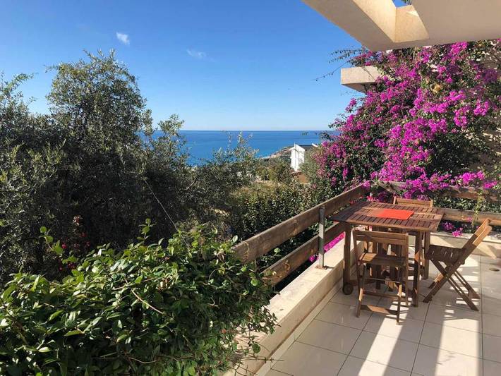 Station pour 4 personnes, avec vue ainsi que piscine et jardin à Himarë - 2