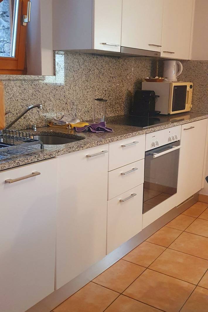 Ganze Wohnung, Mava"-Haus mit Blick aufs Wasser in Cevio, Tessiner Alpen