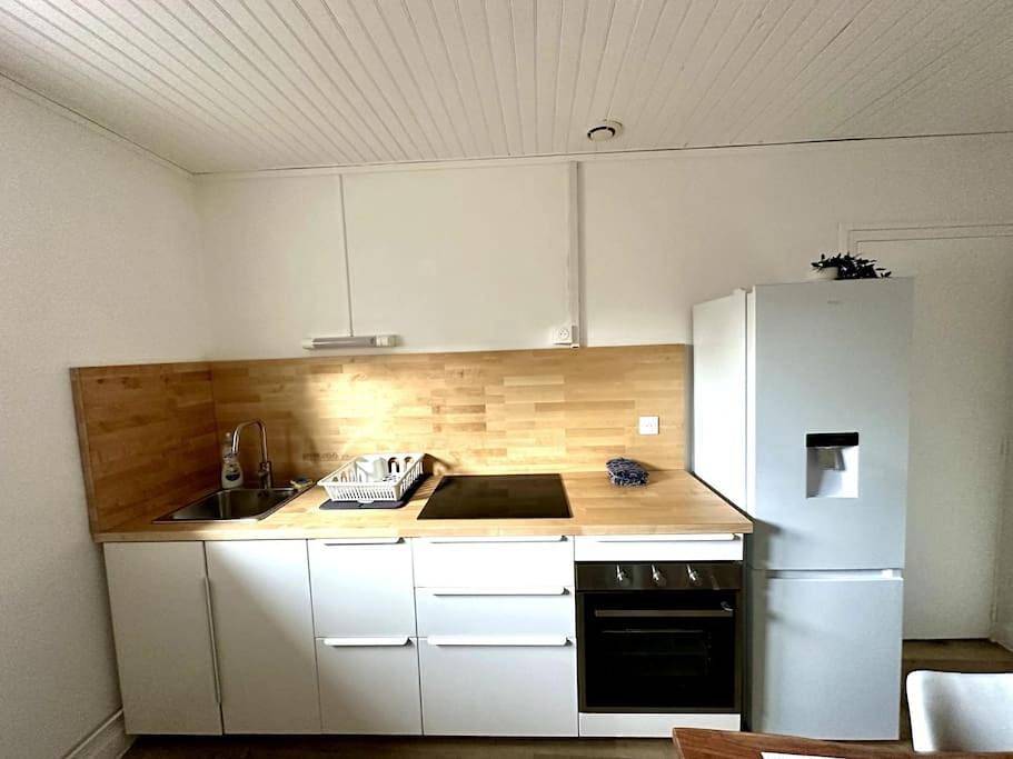 Appartement entier, One-Bedroom Apartment in Cusset, Région de Vichy