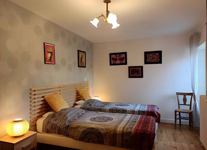 Location de vacances pour 2 personnes, avec jardin à Vic-sur-Cère - 4