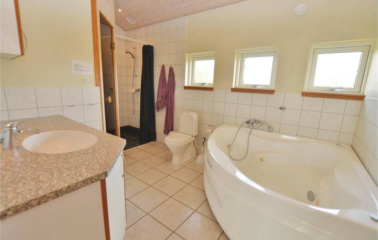 Ferienhaus für 10 Personen, mit Whirlpool und Garten sowie Sauna und Terrasse auf Fünen - 2