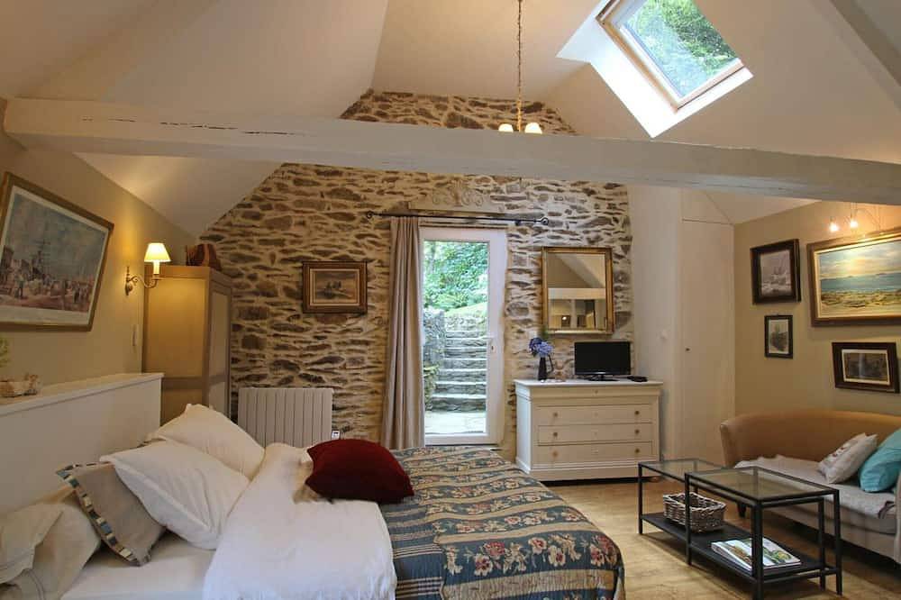 Appartement entier, Maisonnette indépendante avec vue mer, jardin privé et wifi in Urville-Nacqueville, La Hague