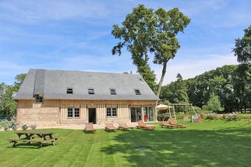 Gîte pour 10 personnes, avec jardin et terrasse à Ingouville