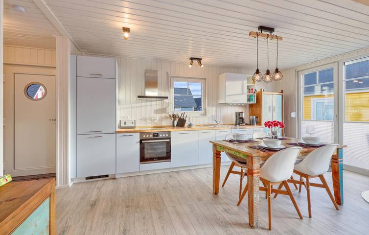 Gemütliche Wohnung mit Gartenterrasse, Parkplatz & WiFi in Zerpenschleuse, Wandlitz