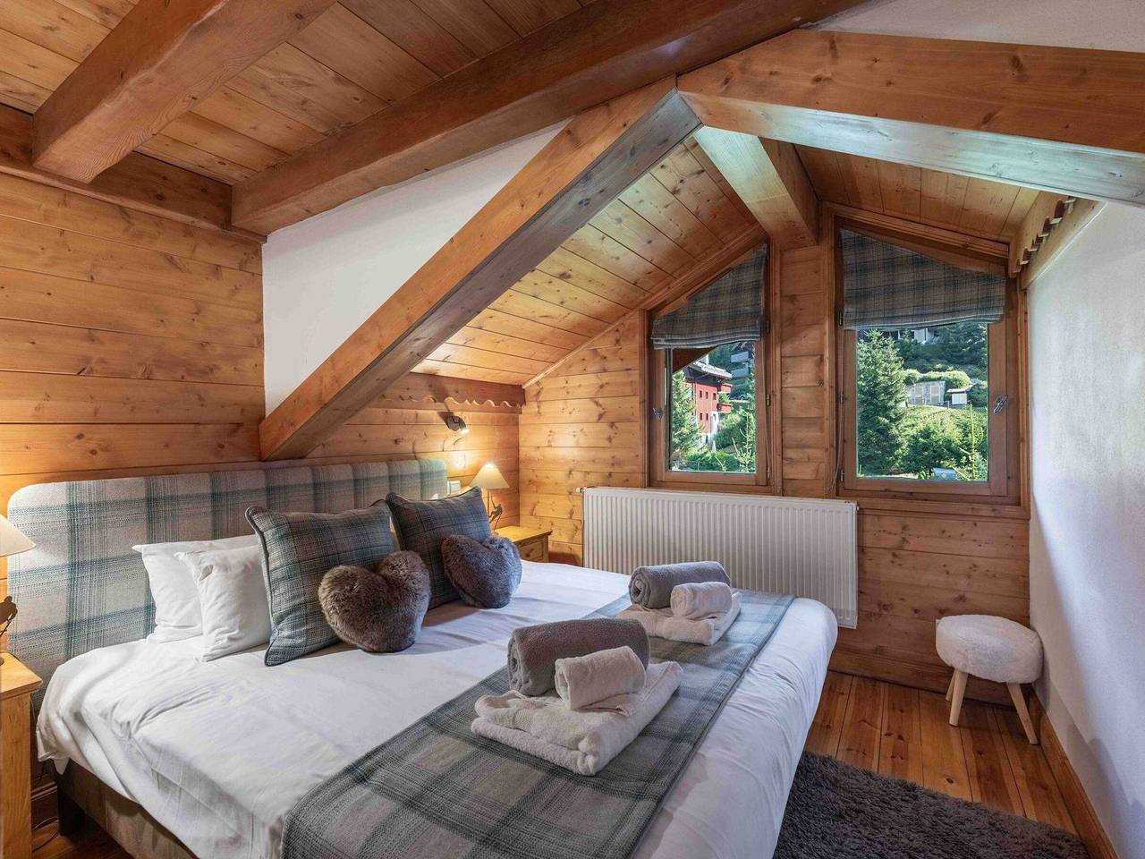 Appartement entier, Appartement pour 9 avec accès piscine et spa à Méribel in Meribel Village, Courchevel