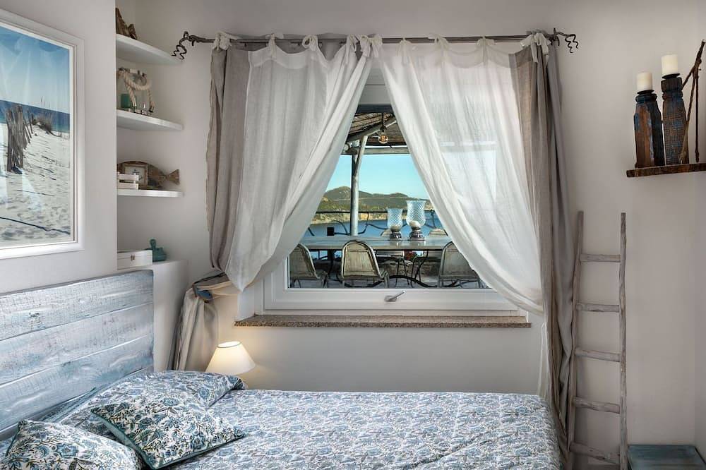 Melody and Sound of Blue Suite in Torre delle Stelle, Sardinien