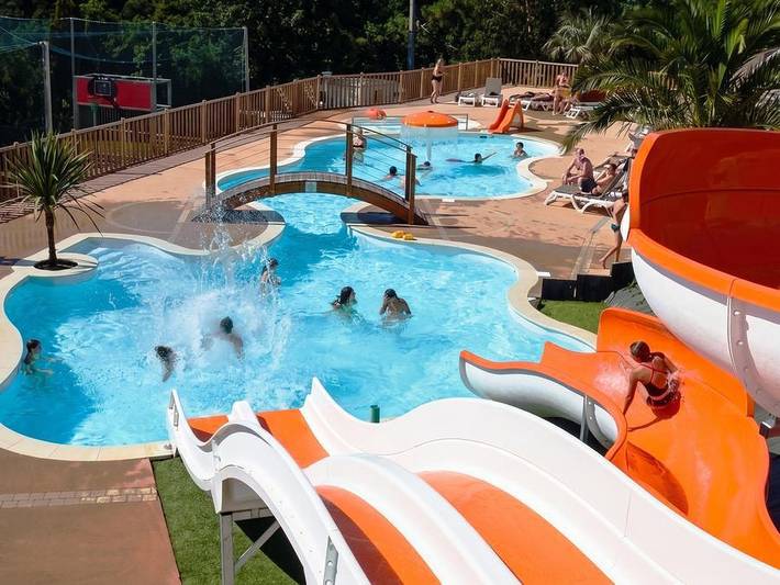 Camping Le Panoramic - Hébergement 2 personnes - Cabane Sauterelle in Binic, Binic-Étables-sur-Mer
