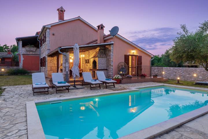 Ferienhaus für 8 Personen mit Pool in Marčana, Südküste Istrien