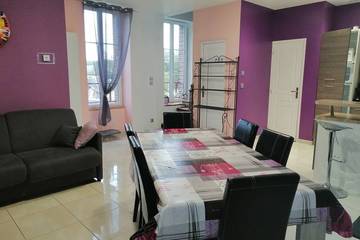 Location de vacances pour 12 personnes, avec jardin à Saint-Evroult-Notre-Dame-du-Bois