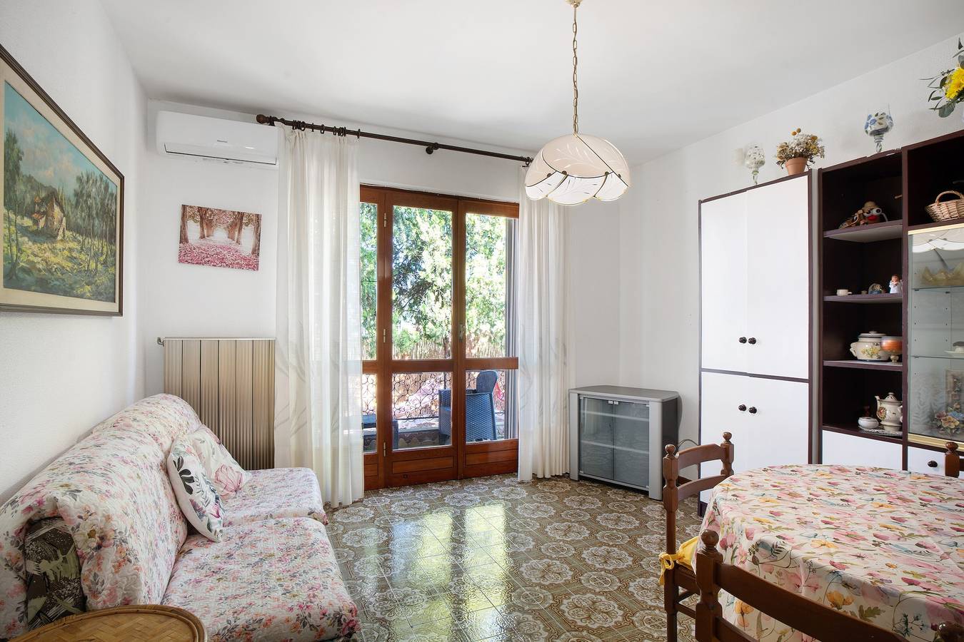 Casa de vacaciones 'Casa Vacanza Le Primavere' con vistas al mar, Wi-Fi y aire acondicionado in Sasso di Bordighera, Bordighera