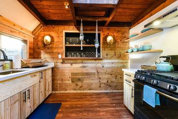 Gîte pour 3 personnes, avec jardin et terrasse dans Topanga