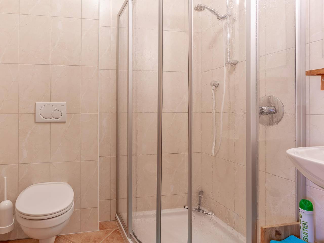 Ganze Wohnung, Schöne Ferienwohnung, 6 Autominuten zum Skilift in Alpbach, Kaisergebirge