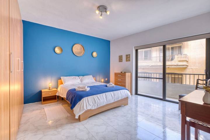 Gîte pour 4 personnes, avec Balcon dans Zebbug - 2