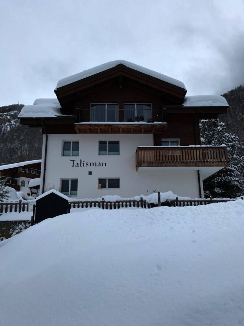 Six-Bedroom Chalet in Zermatt, Walliser Alpen