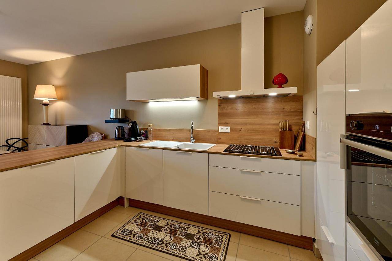 Appartement entier, Le Manou, Appartement neuf avec terrasse, parking sous-terrain & ascenseur in Nevers, Nièvre
