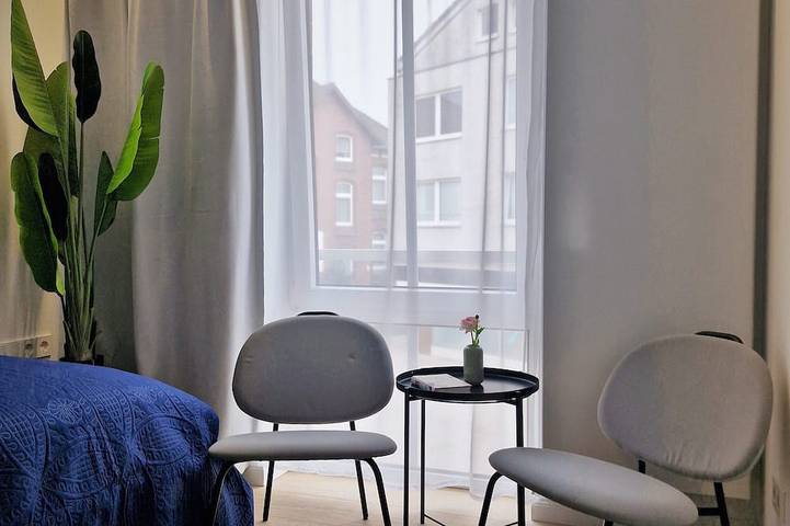 Ganze Wohnung, Stilvolle Ferienwohnung: Toplage, Ruhe, Parkplatz –perfekt für Business & Urlaub in Gehrden, Hannover und Umgebung