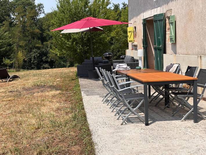 Location de vacances pour 12 personnes, avec piscine et jardin à Sainte-Livrade-sur-Lot - 2