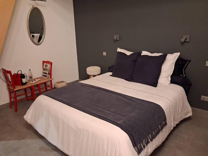 Chambre d’hôte pour 2 personnes, avec Terrasse ainsi que Jardin et Vue