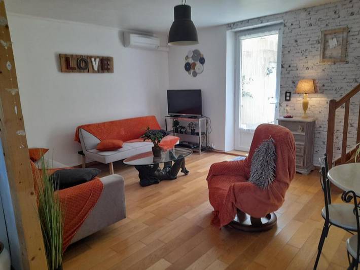 Location de vacances pour 7 personnes, avec balcon et vue, adapté aux familles à Septfonds - 2