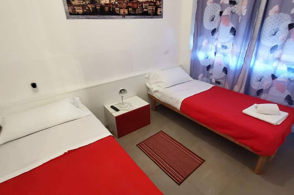 Entire apartment, Residence Bonomelli triple bedroom apt. no. 16 in Bergamo, Bergamo Province