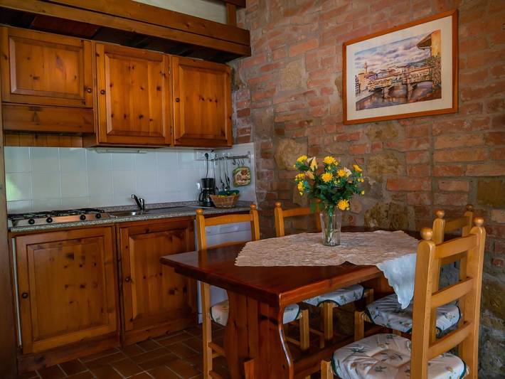 Gîte pour 4 personnes, avec Terrasse et Piscine à Montaione - 3