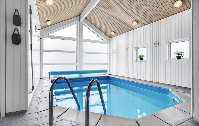 Ferienhaus für 8 Personen, mit Sauna und Pool sowie Terrasse und Whirlpool in Lyngsbæk Strand - 4