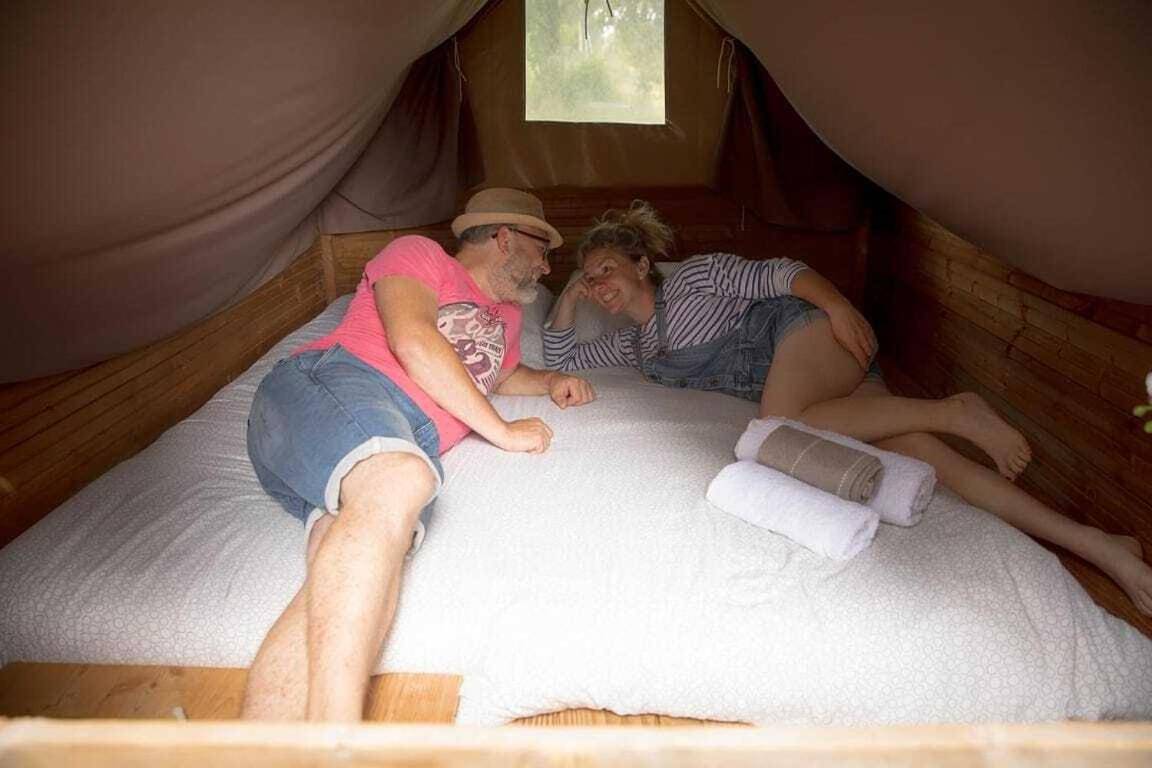 Cabane à la belle étoile in Saint-Jean-les-Deux-Jumeaux, Seine-et-Marne